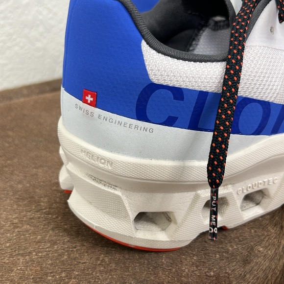 On Running Men's Cloudstratus Running Shoes - White and Blue SOLD OUT - Picture 2 of 10